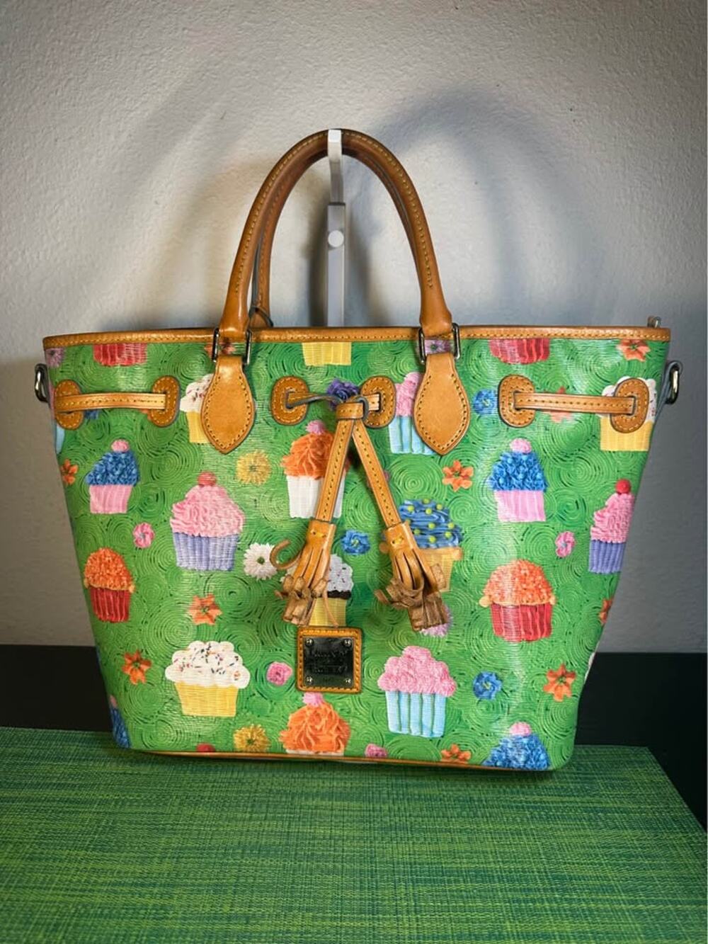 RARE Dooney & Bourke Kelly Green Cupcake Tassel Shopper Tote